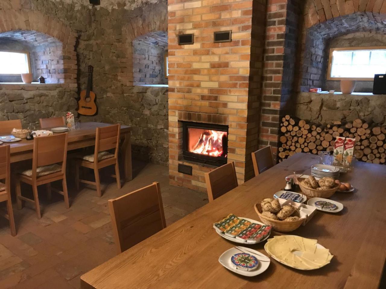فندق Zevluv Mlyn Nové Hrady المظهر الخارجي الصورة